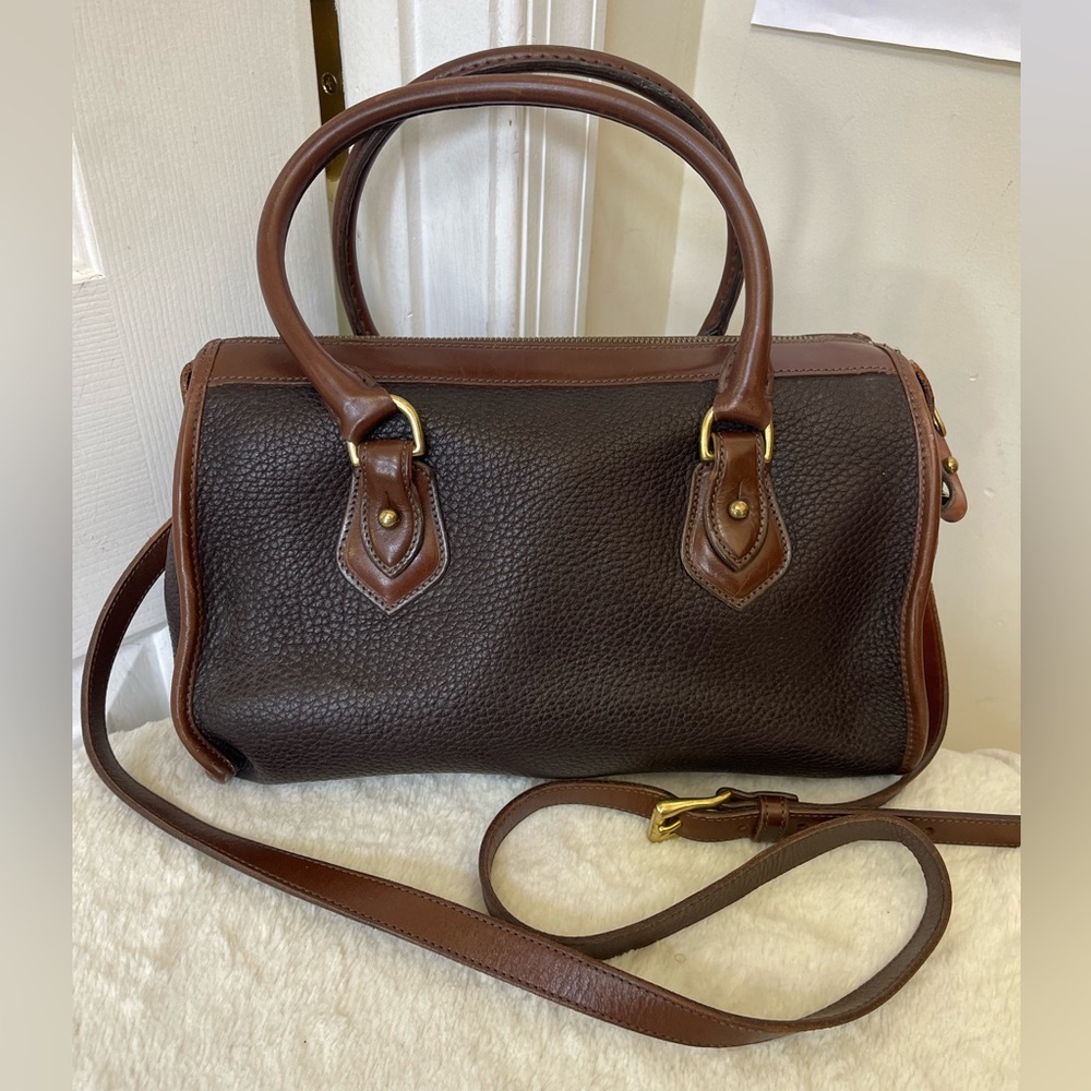 Dooney and Bourke all weather leather Bag EUC - Picture 3 of 12